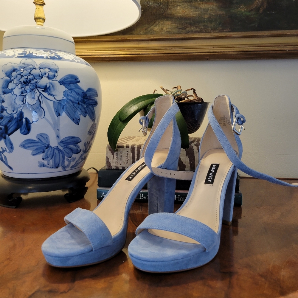New! Light blue suede block heel pumps nine west dempsey